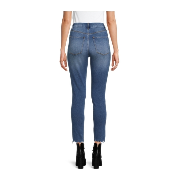 No Boundaries NWT Super High Rise Medium Wash Cozy Curvy Skinny Jean 840 - Picture 3 of 5